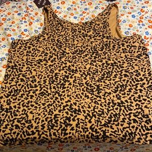 Ava and Viv Leopard tank.